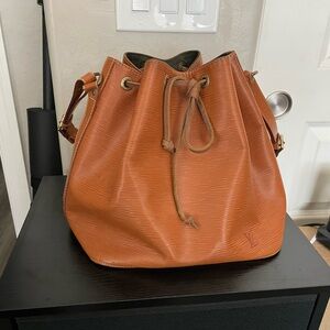 Authentic vintage Louis Vuitton Epi Petite Noe